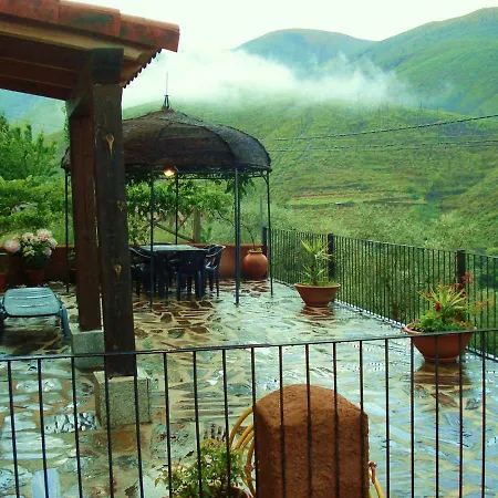 Alqueria De Hurdes Country house *